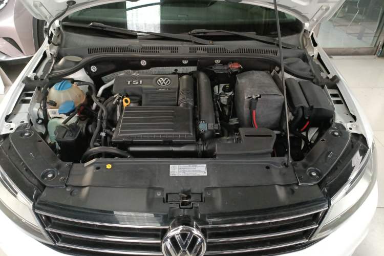 Used Volkswagen Sagitar 2016 230TSI 25th Anniversary Edition Engine Bay