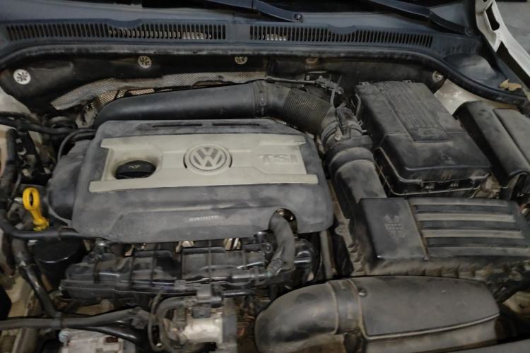 Used Volkswagen Sagitar 2016 2.0 TSI GLI Engine Bay