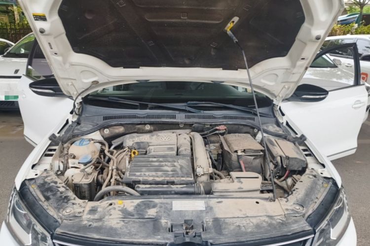 Used Volkswagen Sagitar 2016 230TSI 25th Anniversary Edition Engine Bay