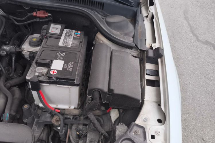 Used Volkswagen Sagitar 2016 280TSI Automatic R-Line Engine Bay Left