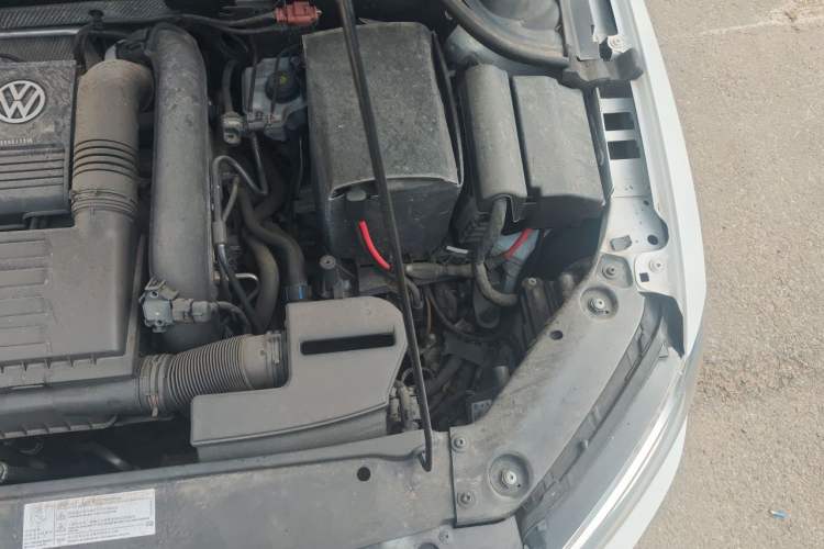 Used Volkswagen Sagitar 2016 280TSI Automatic R-Line Engine Bay Left