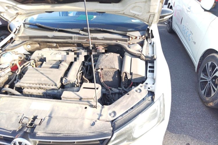 Used Volkswagen Sagitar 2016 230TSI 25th Anniversary Edition Engine Bay Left