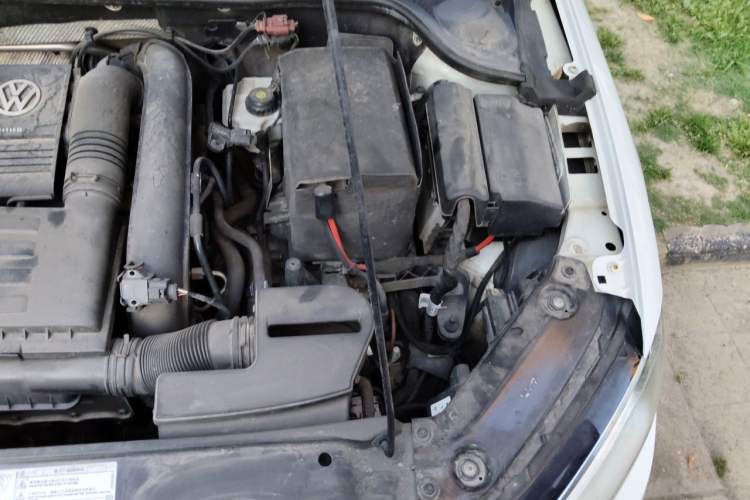 Used Volkswagen Sagitar 2016 280TSI Automatic R-Line Engine Bay Left