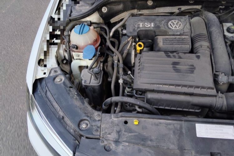 Used Volkswagen Sagitar 2016 280TSI Automatic R-Line Engine Bay Right