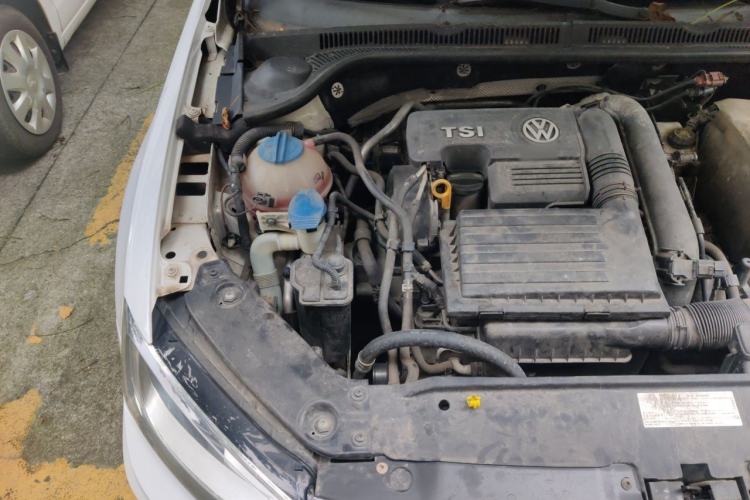 Used Volkswagen Sagitar 2016 280TSI Automatic R-Line Engine Bay Right