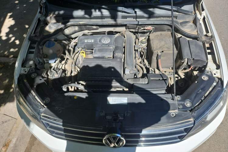Used Volkswagen Sagitar 2016 230TSI 25th Anniversary Edition Engine Bay