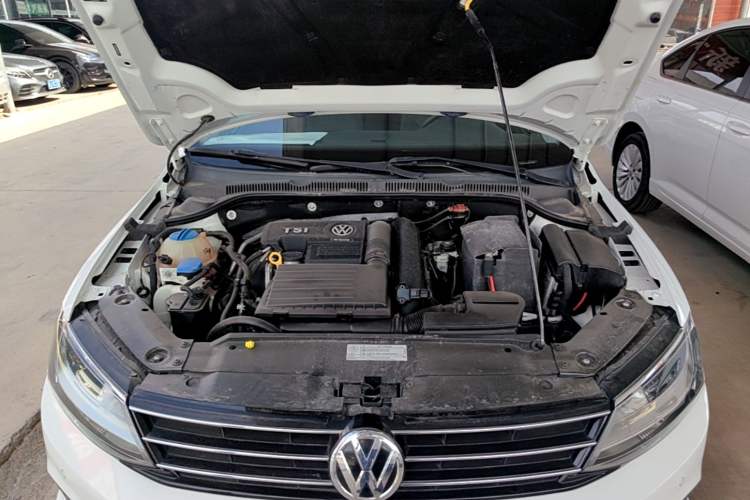 Used Volkswagen Sagitar 2016 230TSI 25th Anniversary Edition Engine Bay