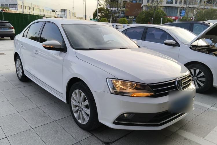 Used Volkswagen Sagitar 2016 230TSI 25th Anniversary Edition Exterior 1
