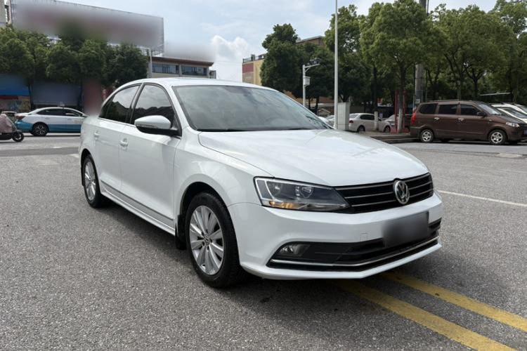 Used Volkswagen Sagitar 2016 230TSI 25th Anniversary Edition Exterior 2