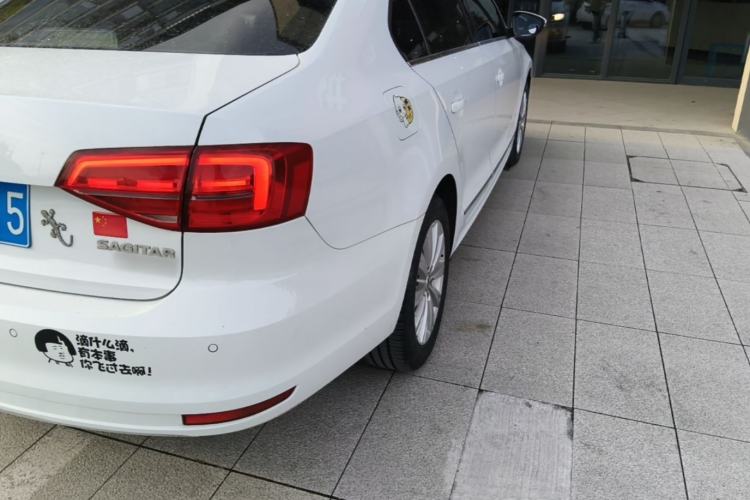 Used Volkswagen Sagitar 2016 230TSI 25th Anniversary Edition Exterior 3