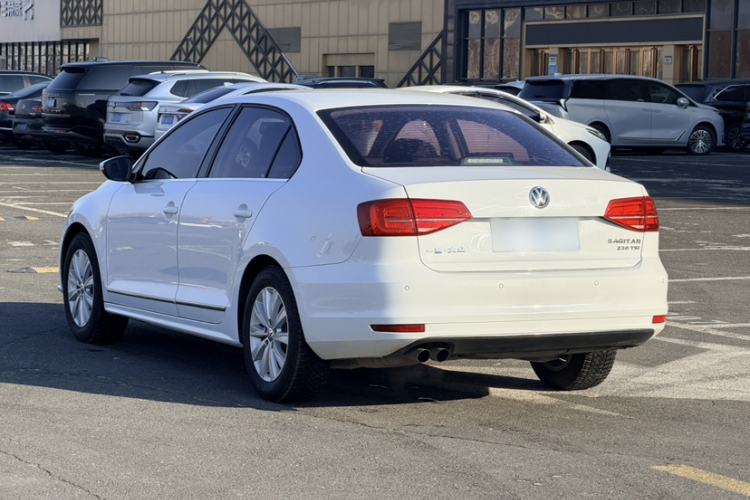 Used Volkswagen Sagitar 2016 230TSI 25th Anniversary Edition Exterior 4