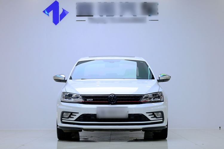 Used Volkswagen Sagitar 2016 2.0 TSI GLI Exterior 4