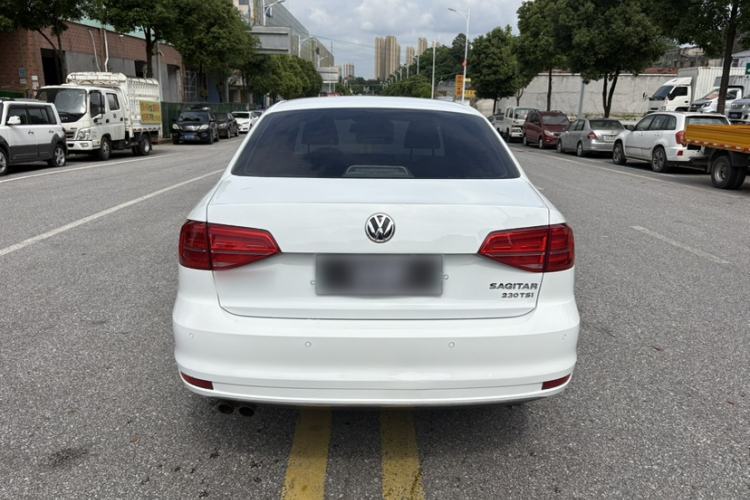 Used Volkswagen Sagitar 2016 230TSI 25th Anniversary Edition Exterior 5