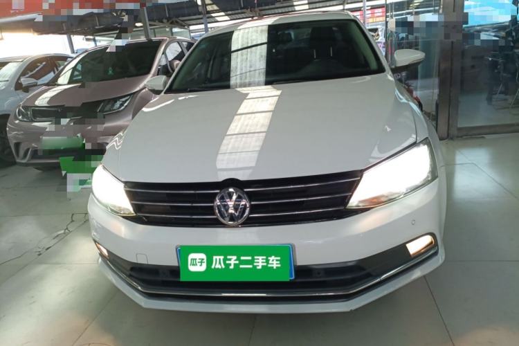 Used Volkswagen Sagitar 2016 230TSI 25th Anniversary Edition Front
