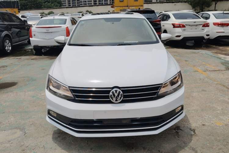 Used Volkswagen Sagitar 2016 230TSI 25th Anniversary Edition Front