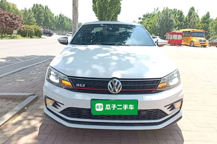 Used Volkswagen Sagitar 2016 2.0 TSI GLI Front