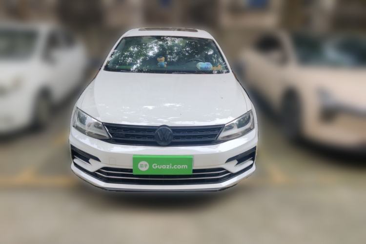 Used Volkswagen Sagitar 2016 280TSI Automatic R-Line Front
