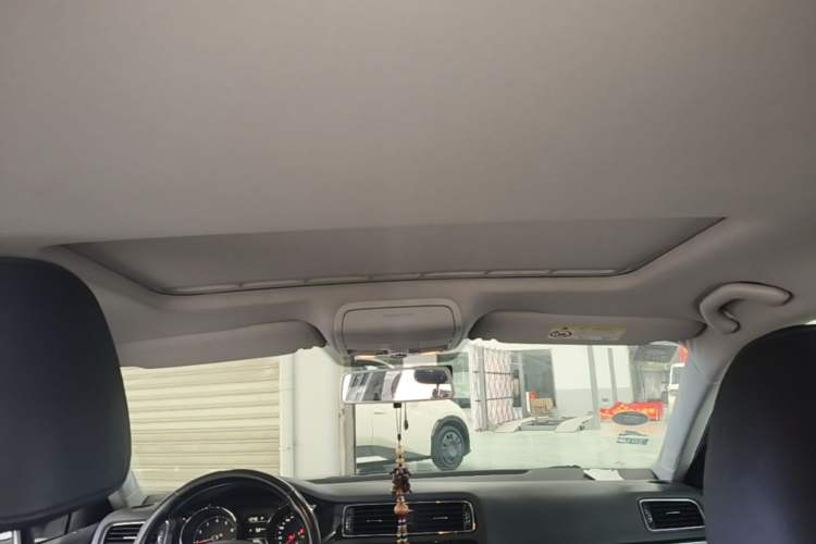 Used Volkswagen Sagitar 2016 230TSI 25th Anniversary Edition Headliner