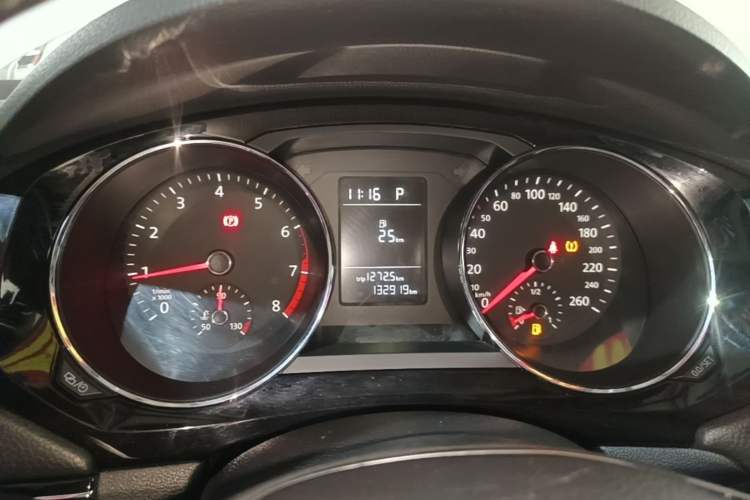 Used Volkswagen Sagitar 2016 230TSI 25th Anniversary Edition Instrument Cluster