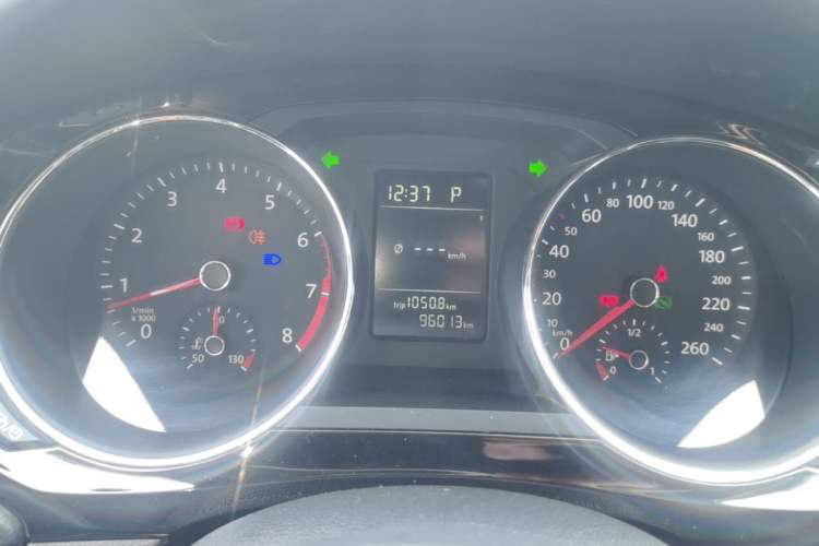 Used Volkswagen Sagitar 2016 230TSI 25th Anniversary Edition Instrument Cluster