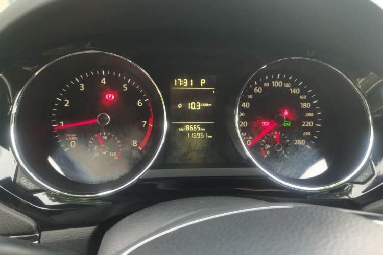 Used Volkswagen Sagitar 2016 230TSI 25th Anniversary Edition Instrument Cluster