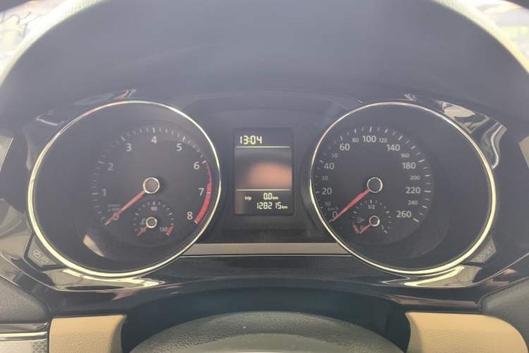 Used Volkswagen Sagitar 2016 230TSI 25th Anniversary Edition Instrument Cluster
