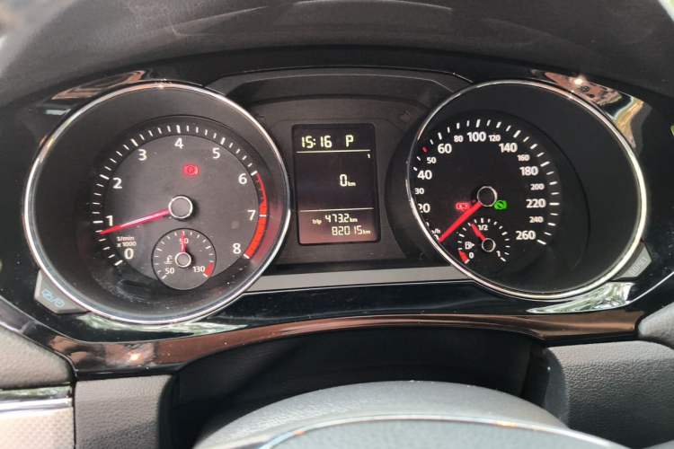 Used Volkswagen Sagitar 2016 230TSI 25th Anniversary Edition Instrument Cluster