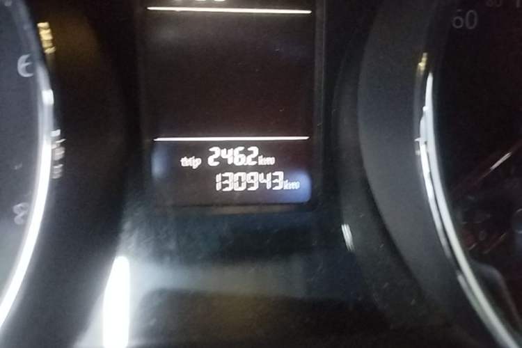 Used Volkswagen Sagitar 2016 230TSI 25th Anniversary Edition Instrument Cluster