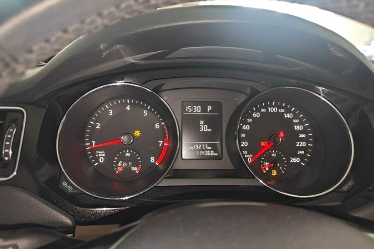 Used Volkswagen Sagitar 2016 230TSI 25th Anniversary Edition Instrument Cluster