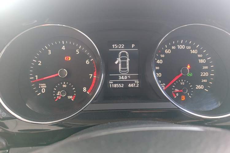 Used Volkswagen Sagitar 2016 230TSI 25th Anniversary Edition Instrument Cluster