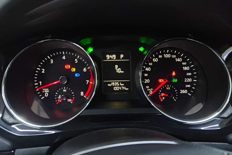 Used Volkswagen Sagitar 2016 230TSI 25th Anniversary Edition Instrument Cluster