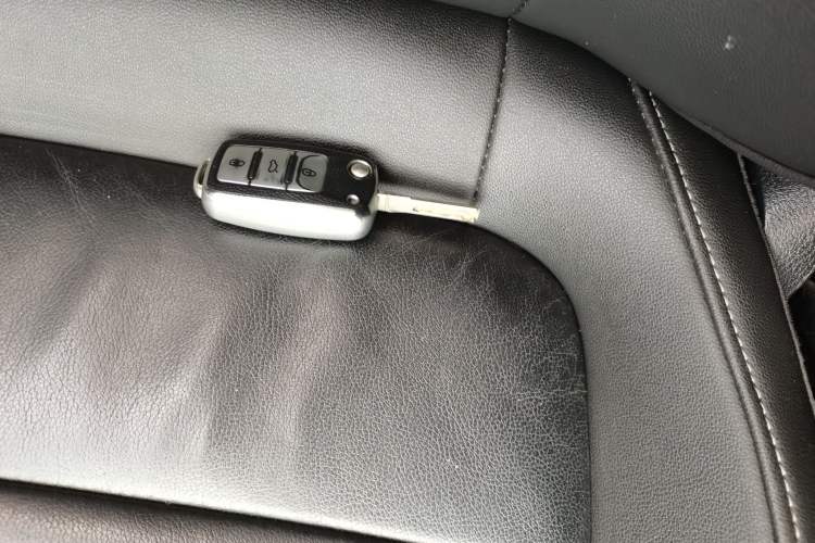 Used Volkswagen Sagitar 2016 230TSI 25th Anniversary Edition Interior 1