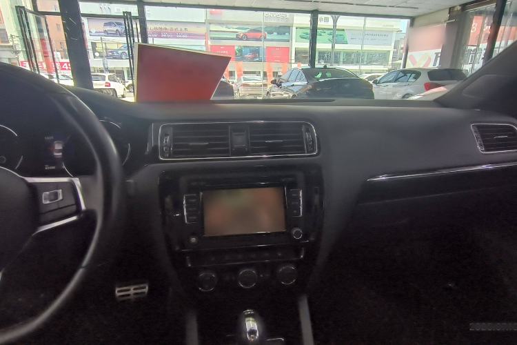Used Volkswagen Sagitar 2016 2.0 TSI GLI Interior 3