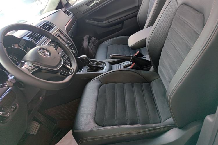 Used Volkswagen Sagitar 2016 230TSI 25th Anniversary Edition Left Front Seat