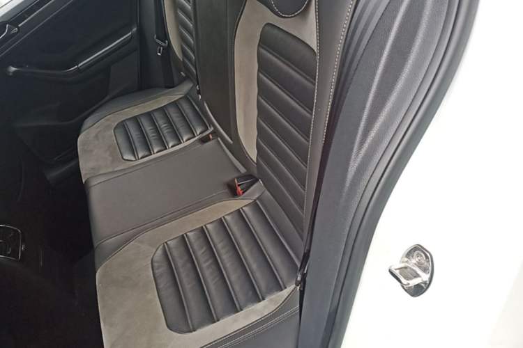 Used Volkswagen Sagitar 2016 280TSI Automatic R-Line Left Rear Seat