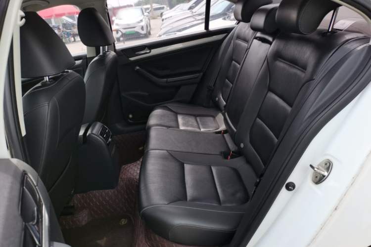 Used Volkswagen Sagitar 2016 230TSI 25th Anniversary Edition Left Rear Seat