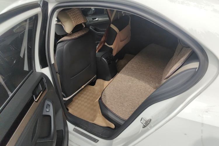 Used Volkswagen Sagitar 2016 230TSI 25th Anniversary Edition Left Rear Seat