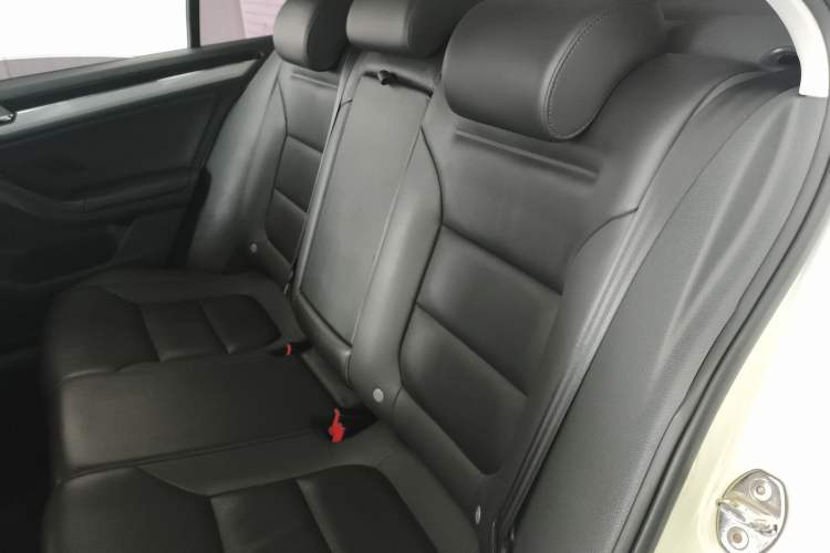 Used Volkswagen Sagitar 2016 230TSI 25th Anniversary Edition Left Rear Seat
