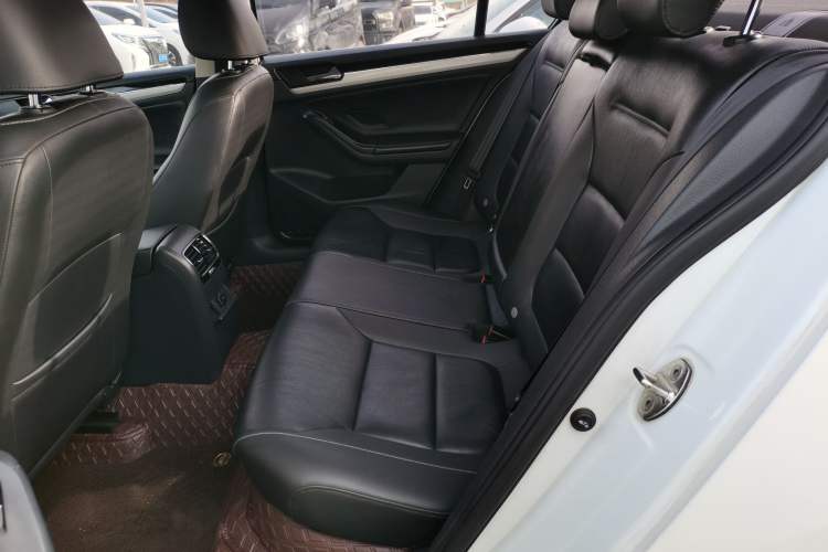 Used Volkswagen Sagitar 2016 230TSI 25th Anniversary Edition Left Rear Seat