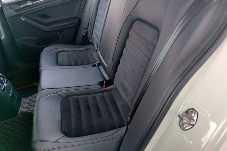 Used Volkswagen Sagitar 2016 230TSI 25th Anniversary Edition Left Rear Seat