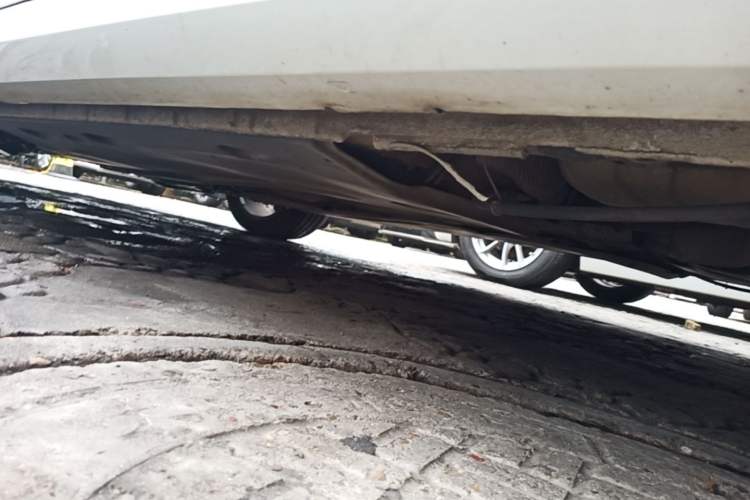 Used Volkswagen Sagitar 2016 280TSI Automatic R-Line Left Side Sill
