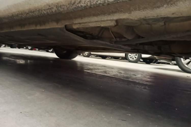 Used Volkswagen Sagitar 2016 230TSI 25th Anniversary Edition Left Side Sill