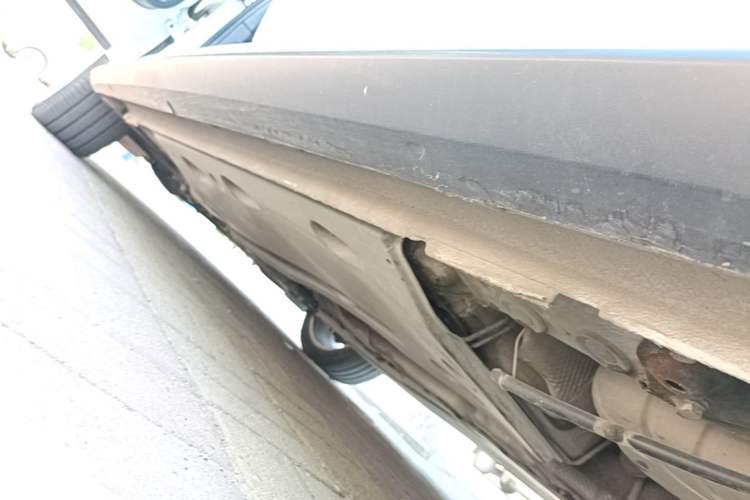 Used Volkswagen Sagitar 2016 2.0 TSI GLI Left Side Sill