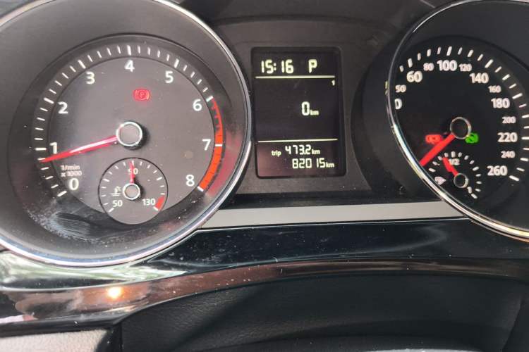 Used Volkswagen Sagitar 2016 230TSI 25th Anniversary Edition Odometer Close Up