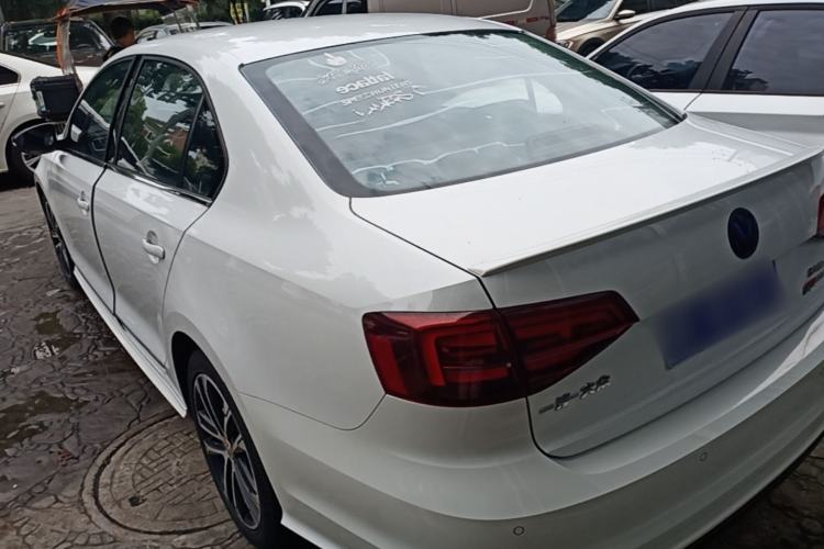 Used Volkswagen Sagitar 2016 280TSI Automatic R-Line Rear Left 45 Deg