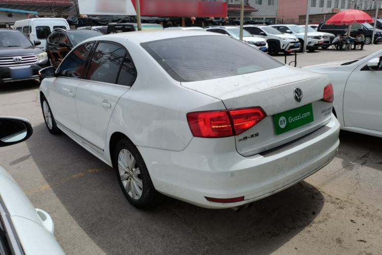 Used Volkswagen Sagitar 2016 230TSI 25th Anniversary Edition Rear Left 45 Deg
