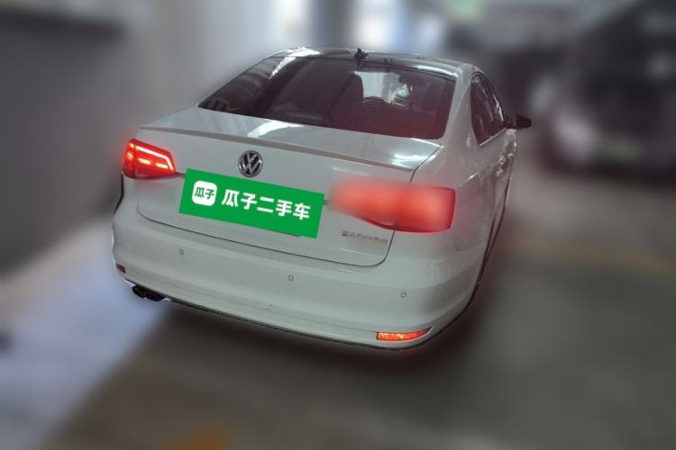 Used Volkswagen Sagitar 2016 230TSI 25th Anniversary Edition Rear Right 45 Deg