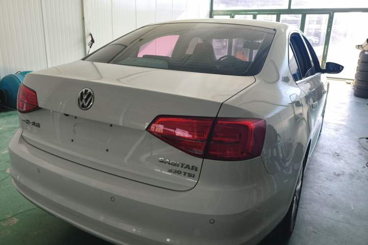 Used Volkswagen Sagitar 2016 230TSI 25th Anniversary Edition Rear Right 45 Deg