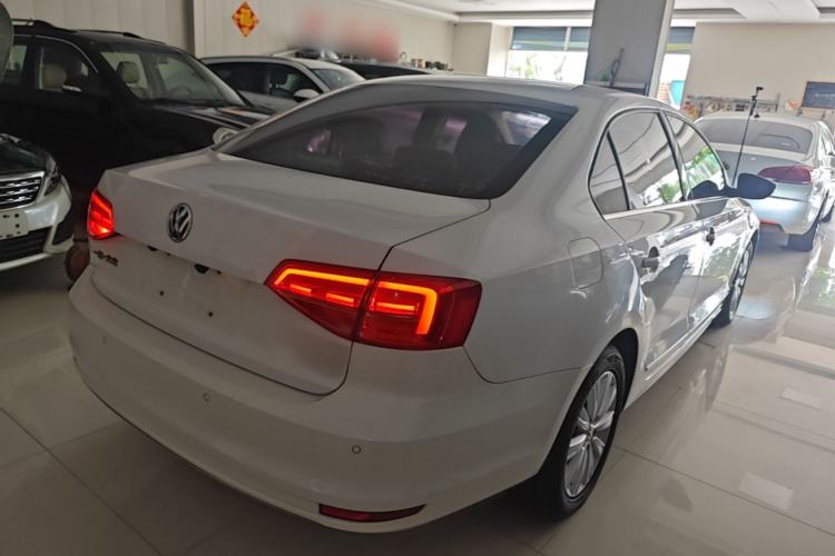 Used Volkswagen Sagitar 2016 230TSI 25th Anniversary Edition Rear Right 45 Deg
