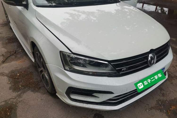 Used Volkswagen Sagitar 2016 280TSI Automatic R-Line Right Front Headlight